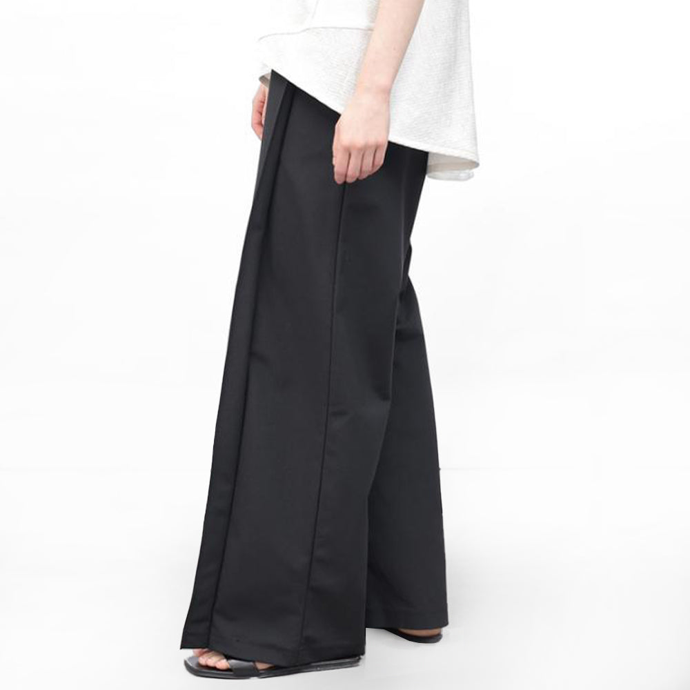 DRY TOUCH WIDE-LEG PANTS