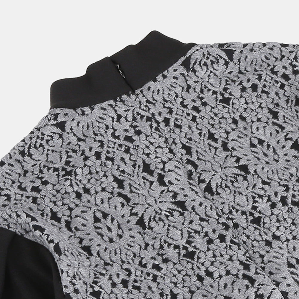 High neck pullover with tapestry pattern lace