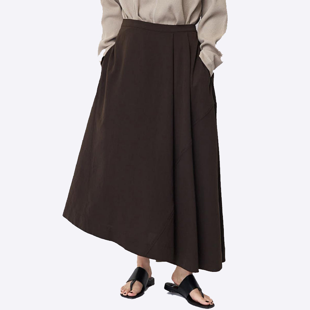 Asymmetrical skirt in dry twill washer