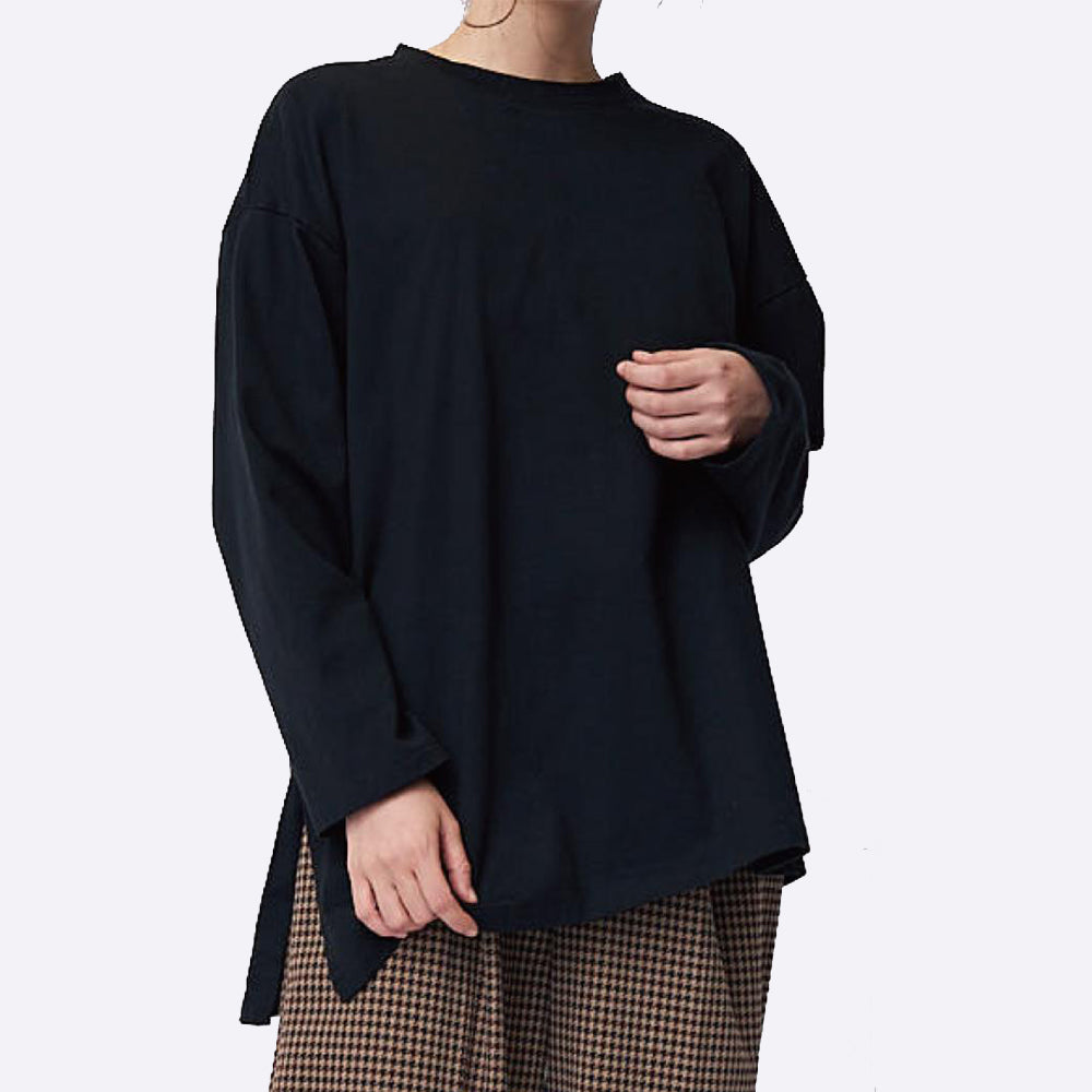 Diagonal cut pullover in classic jersey
