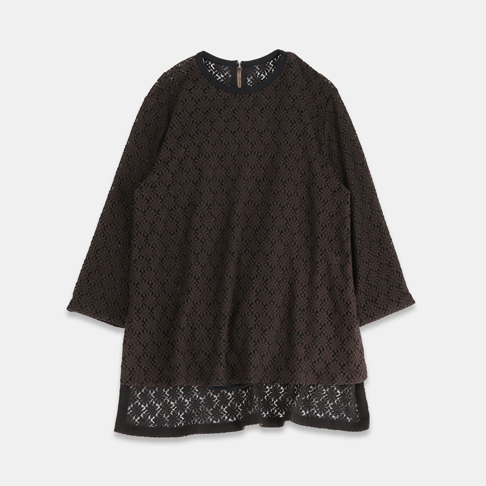 Crew neck pullover with daisy pattern lace