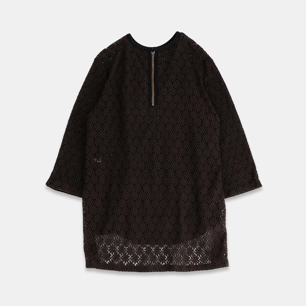 Crew neck pullover with daisy pattern lace